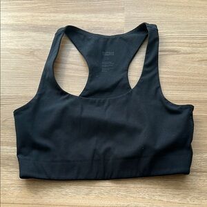 GIRLFRIEND COLLECTIVE Black Racerback Sports Bra with Moisture-Wicking Fabric